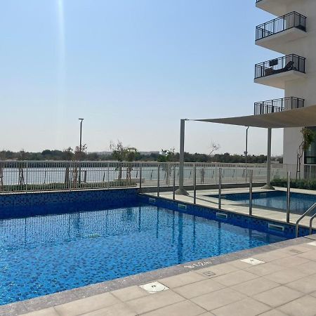 アブダビNext To Yas Island'S Gems - Canal+Pool Viewアパートメント エクステリア 写真