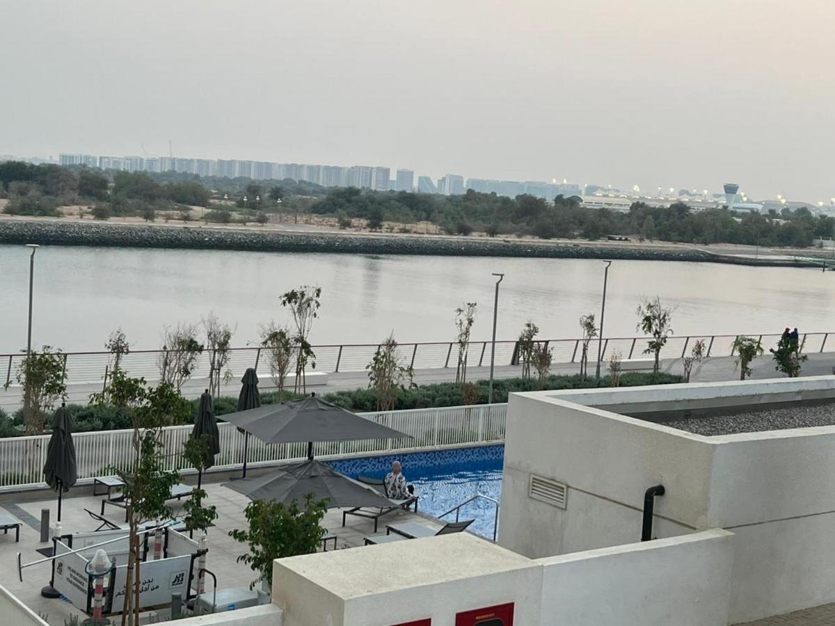 アブダビNext To Yas Island'S Gems - Canal+Pool Viewアパートメント エクステリア 写真